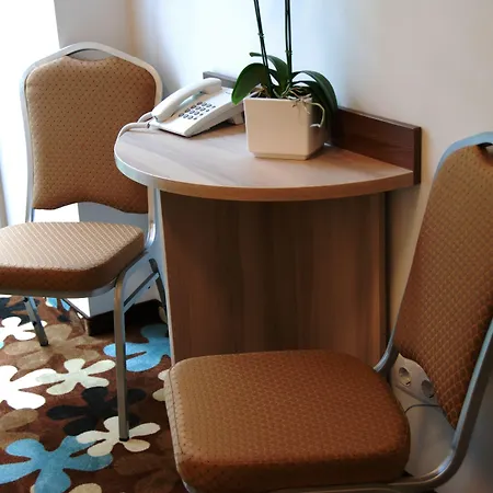 Algiro Hotel 3*