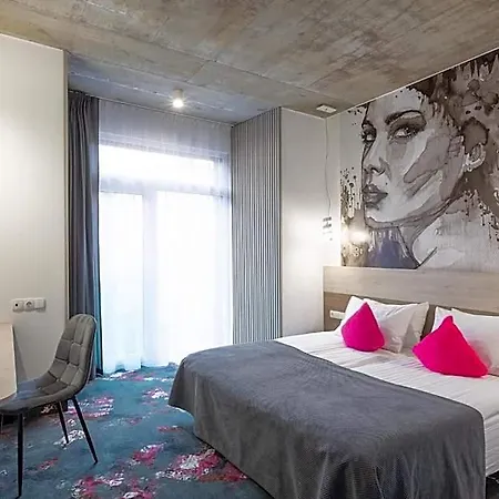 Algiro Hotel