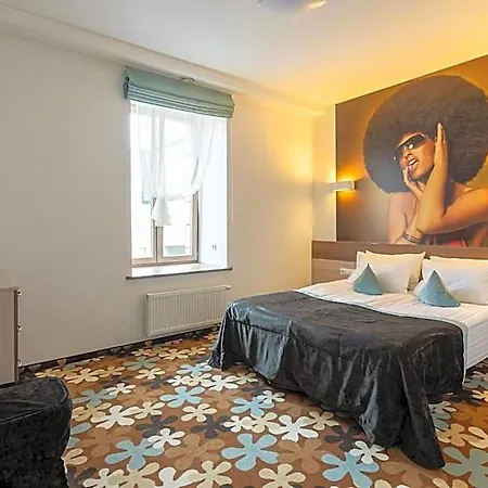 Algiro Hotel 3*