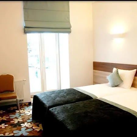 Algiro Hotel
